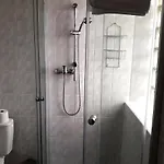 Casa de hóspedes Mois 3*